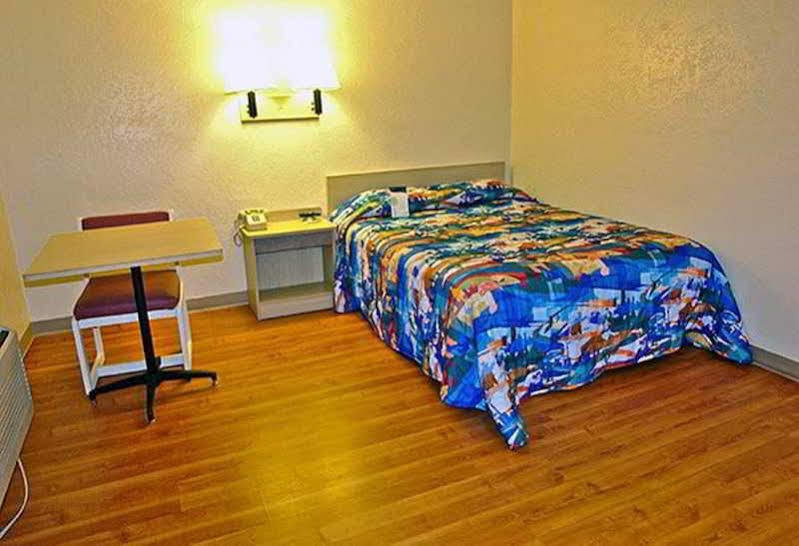 Motel 6 Santa Fe Exterior photo